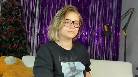 seductive_she_wolf online show from January 27, 7:03 pm