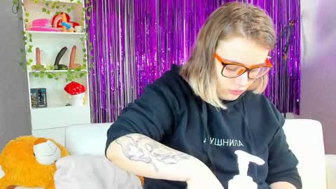 seductive_she_wolf online show from February 24, 8:27 am