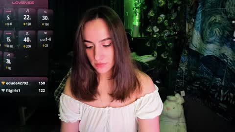 Snapshot of selby_paine chatting on December 16, 10:34 pm Selby online show from December 16, 10:34 pm