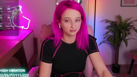 Snapshot of selena_lily chatting on January 26, 10:24 pm Selena Lily online show from January 26, 10:24 pm