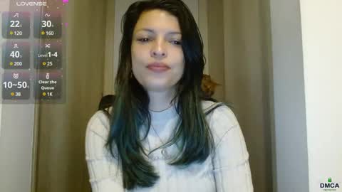Snapshot of selene_3 chatting on March 5, 1:42 am Selene online show from March 5, 1:42 am