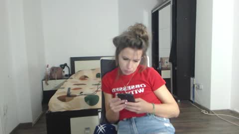 Snapshot of sellena_angels chatting on March 10, 4:25 pm sellena_angels online show from March 10, 4:25 pm