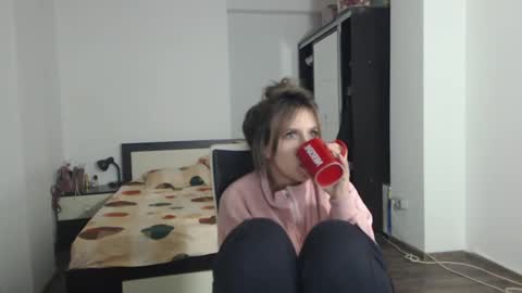 Snapshot of sellena_angels chatting on March 11, 5:35 pm sellena_angels online show from March 11, 5:35 pm