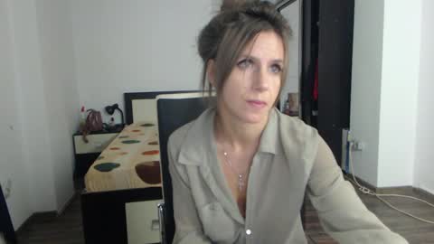 Snapshot of sellena_angels chatting on March 9, 10:30 pm sellena_angels online show from March 9, 10:30 pm