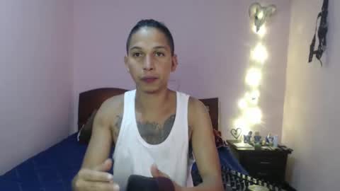 Snapshot of senshiboy666 chatting on January 13, 12:35 pm Your Boys online show from January 13, 12:35 pm