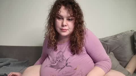 Jasmine online show from December 22, 9:31 pm