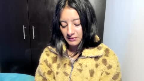 Snapshot of sensual_skinny chatting on September 11, 12:17 pm sensual_skinny online show from September 11, 12:17 pm