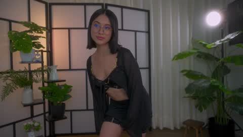 Maria- OF sensual bee online show from January 12, 11:36 pm