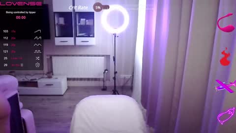 serenamilss online show from February 6, 12:04 pm