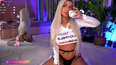 Serene Sophiex online show from February 5, 1:26 am