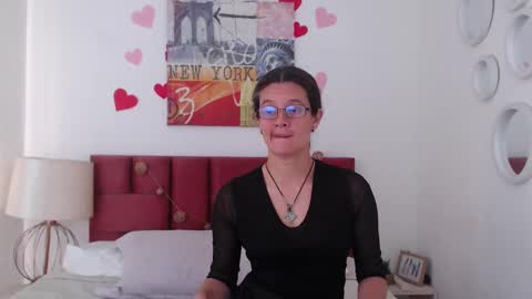 sereneclarks_ online show from March 5, 3:40 pm
