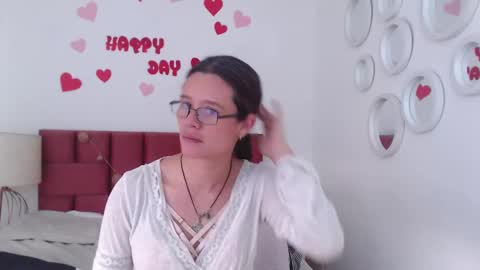 sereneclarks_ online show from February 28, 6:41 pm