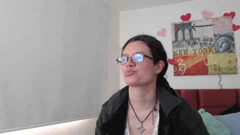 sereneclarks_ online show from September 15, 12:39 pm