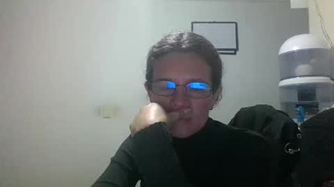 sereneclarks_ online show from February 4, 2:07 am