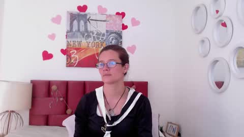sereneclarks_ online show from March 10, 6:34 pm