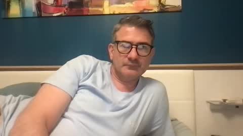 Snapshot of sesamechris92 chatting on March 10, 11:01 am sesamechris92 online show from March 10, 11:01 am