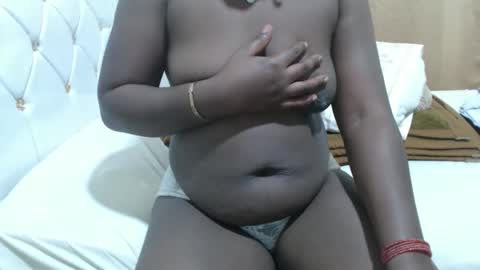 Sessy online show from September 22, 5:28 pm