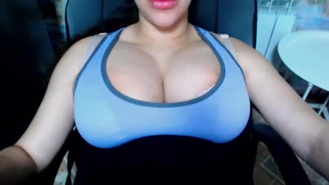 Snapshot of seu_cute chatting on March 9, 8:31 pm seu_cute online show from March 9, 8:31 pm