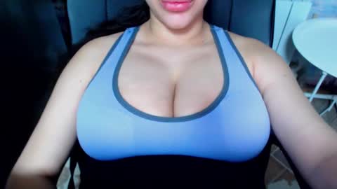 Snapshot of seu_cute chatting on March 9, 11:35 pm seu_cute online show from March 9, 11:35 pm