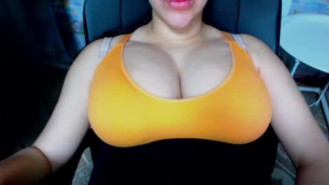Snapshot of seu_cute chatting on March 3, 1:21 am seu_cute online show from March 3, 1:21 am