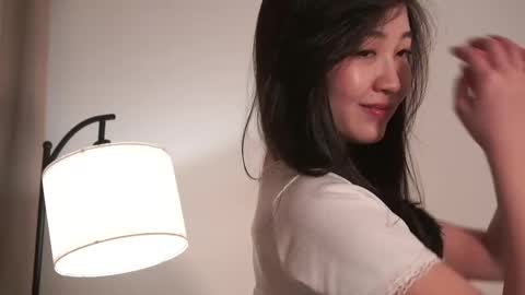 Snapshot of seulbi chatting on March 8, 3:24 pm Sana online show from March 8, 3:24 pm
