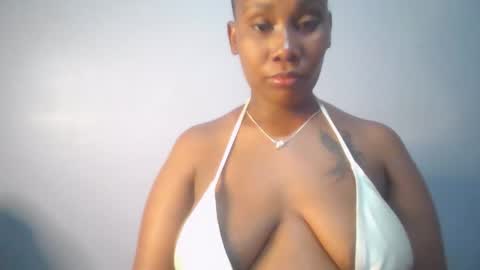 Maggie online show from September 16, 6:22 pm