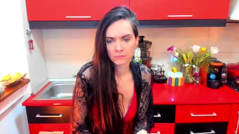 Snapshot of sexqueen1111 chatting on February 5, 7:07 am sexqueen1111 online show from February 5, 7:07 am