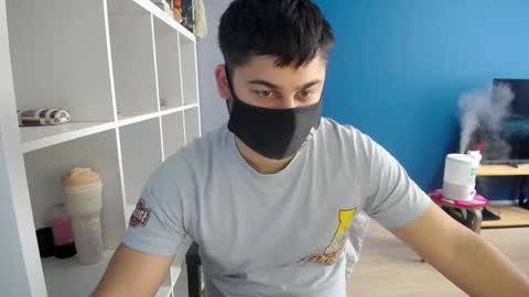 Snapshot of sexxxdickbig chatting on March 2, 8:16 am Tommy online show from March 2, 8:16 am