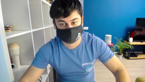 Snapshot of sexxxdickbig chatting on February 6, 3:31 pm Tommy online show from February 6, 3:31 pm