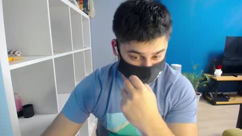Snapshot of sexxxdickbig chatting on February 23, 7:17 pm Tommy online show from February 23, 7:17 pm
