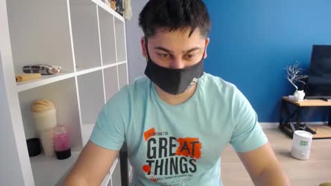 Snapshot of sexxxdickbig chatting on March 10, 7:33 am Tommy online show from March 10, 7:33 am