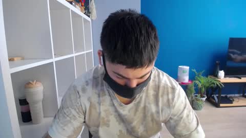 Snapshot of sexxxdickbig chatting on February 14, 8:52 am Tommy online show from February 14, 8:52 am
