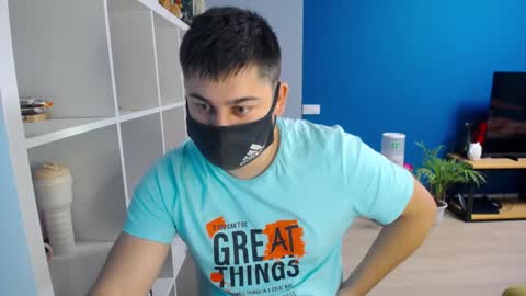 Snapshot of sexxxdickbig chatting on February 8, 4:04 pm Tommy online show from February 8, 4:04 pm