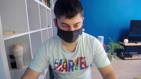 Snapshot of sexxxdickbig chatting on February 17, 7:58 am Tommy online show from February 17, 7:58 am