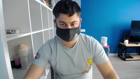 Snapshot of sexxxdickbig chatting on March 3, 1:12 pm Tommy online show from March 3, 1:12 pm