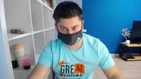 Snapshot of sexxxdickbig chatting on March 8, 4:28 pm Tommy online show from March 8, 4:28 pm