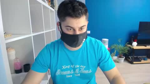 Snapshot of sexxxdickbig chatting on February 19, 4:00 pm Tommy online show from February 19, 4:00 pm