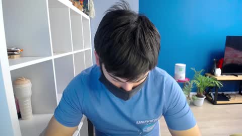 Snapshot of sexxxdickbig chatting on February 6, 9:11 am Tommy online show from February 6, 9:11 am