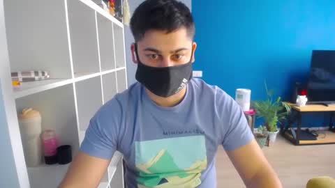Snapshot of sexxxdickbig chatting on February 22, 12:08 pm Tommy online show from February 22, 12:08 pm