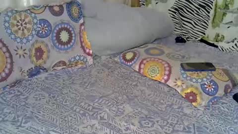 Snapshot of sexy_bluegirl chatting on February 16, 10:32 pm sexy_bluegirl online show from February 16, 10:32 pm
