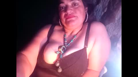 Snapshot of sexy_camy chatting on March 2, 4:28 am Camy Yamy online show from March 2, 4:28 am