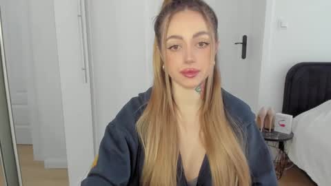 C o r a l i e online show from January 30, 7:29 am