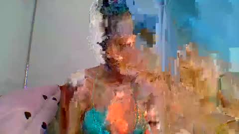 sexy_lucy012 online show from February 12, 7:24 pm