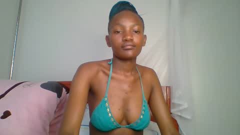 sexy_lucy012 online show from February 19, 10:34 am