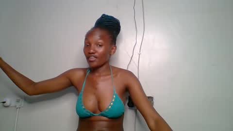 sexy_lucy012 online show from February 24, 8:25 pm