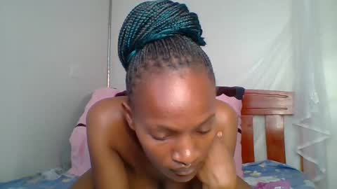 sexy_lucy012 online show from February 13, 2:52 pm
