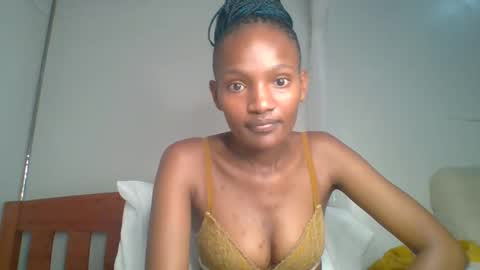 sexy_lucy012 online show from February 8, 2:26 am