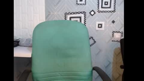 zoe online show from January 13, 1:17 pm