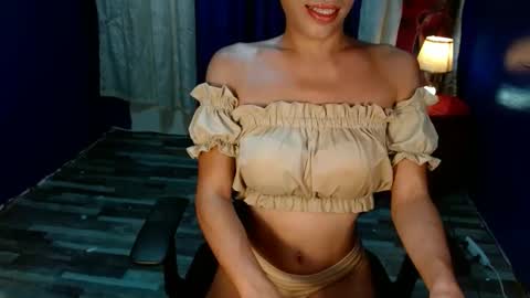 bella online show from February 22, 10:40 am
