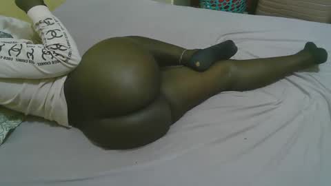Snapshot of sexy_quincy1 chatting on March 9, 10:30 pm Sexy Quincy online show from March 9, 10:30 pm